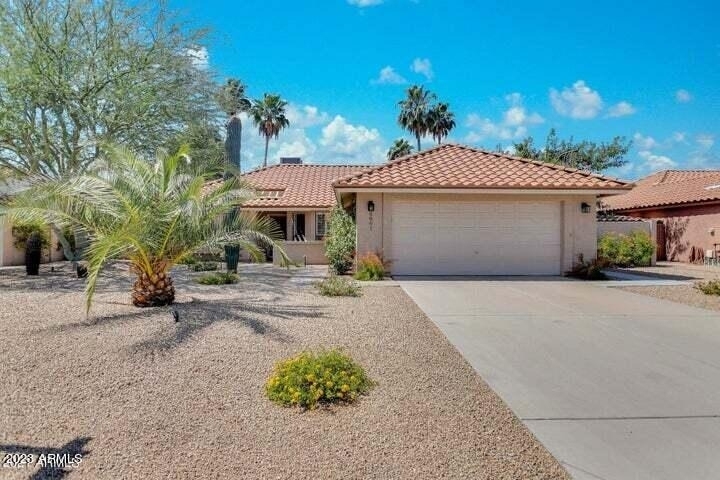 5801 E Paradise Lane - Photo 0