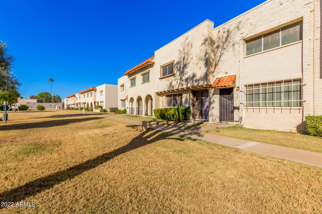 6937 E Osborn Road - Photo 1