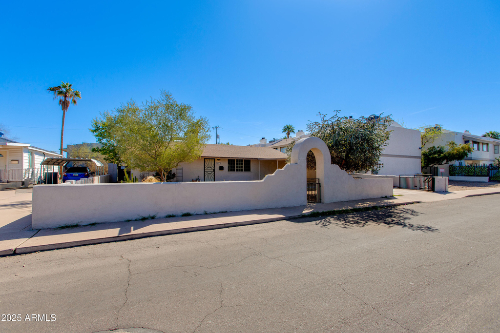 3423 N 14th Street - Photo 0