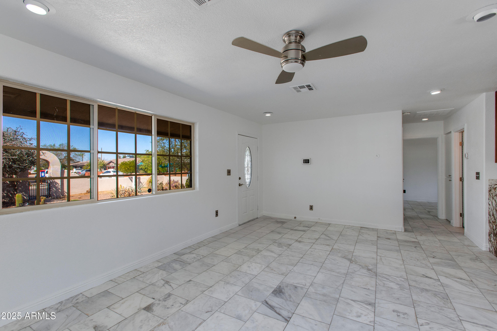 3423 N 14th Street - Photo 2