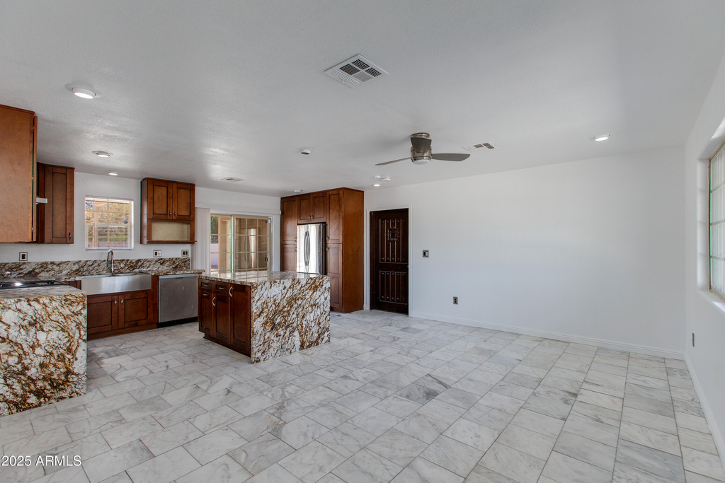 3423 N 14th Street - Photo 3