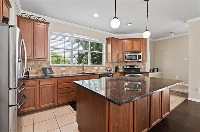 2700 Club Ridge Drive - Photo 4