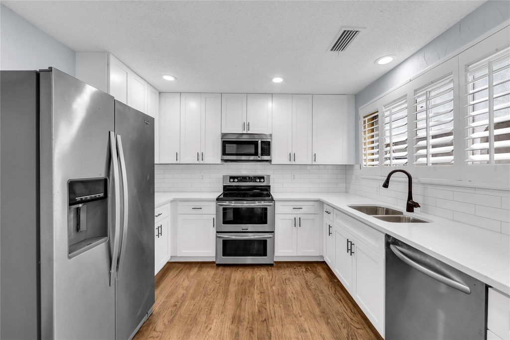 3109 Lakeside Drive - Photo 6