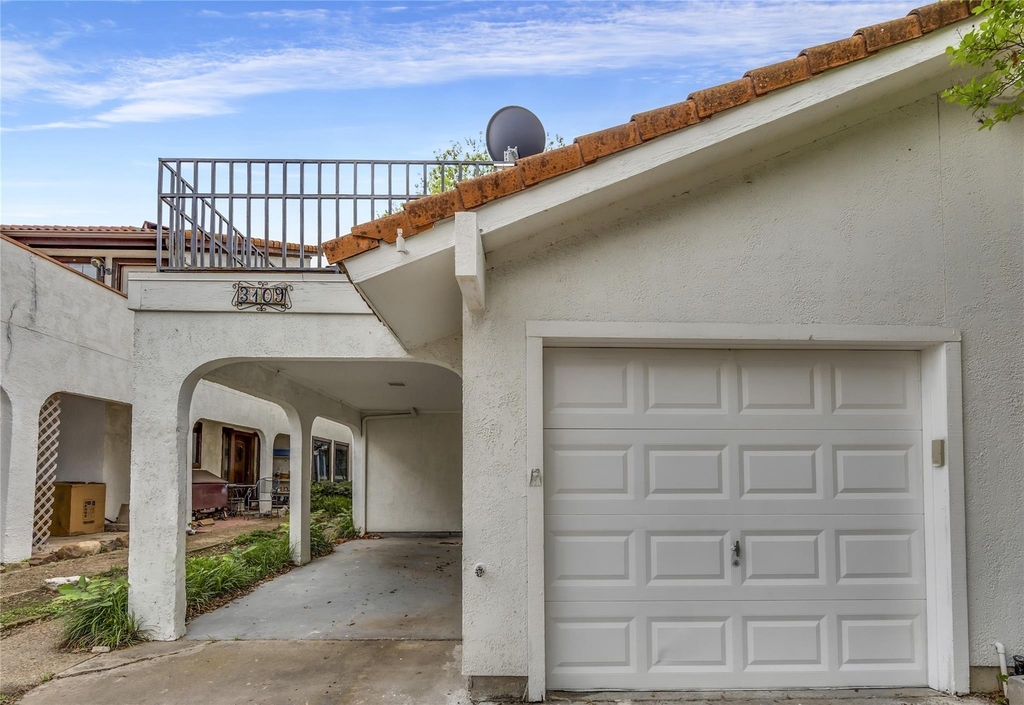 3109 Lakeside Drive - Photo 1
