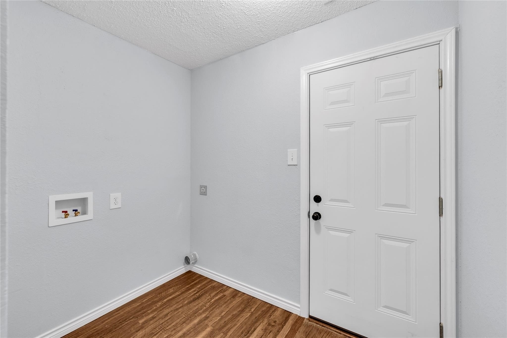3109 Lakeside Drive - Photo 4