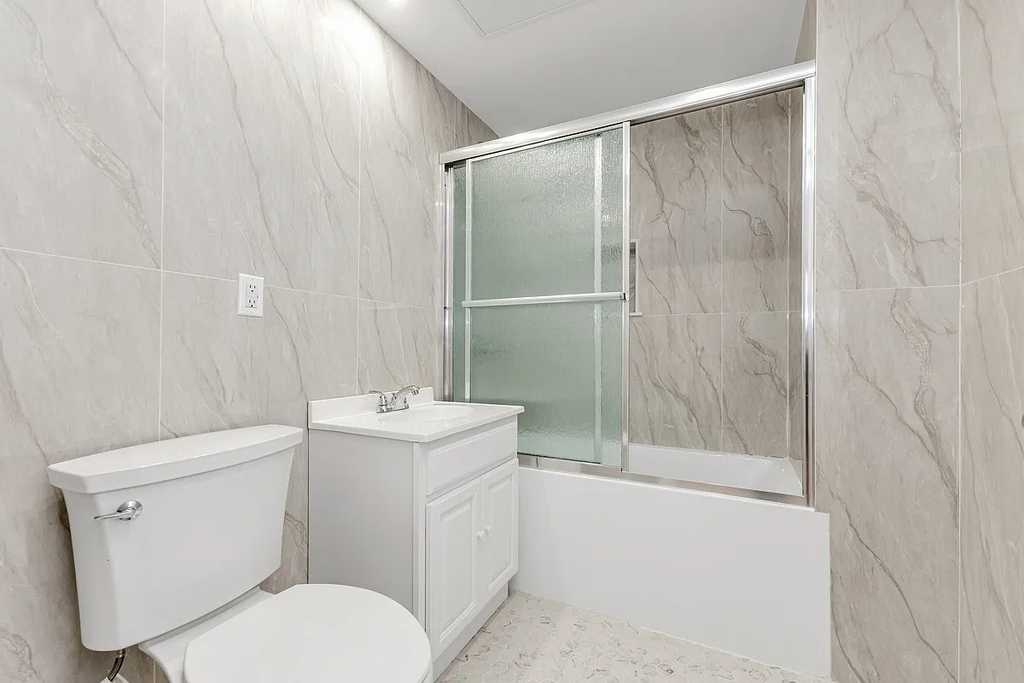 248 West 35th Street - Photo 3