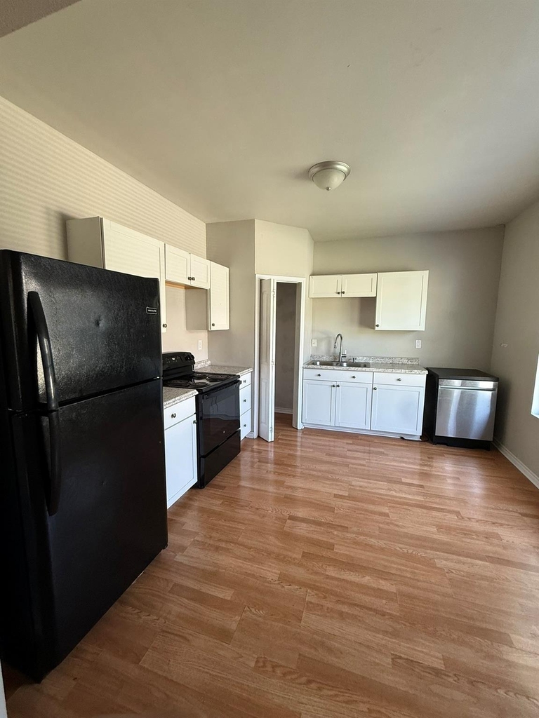 1104 E Richmond - Photo 3
