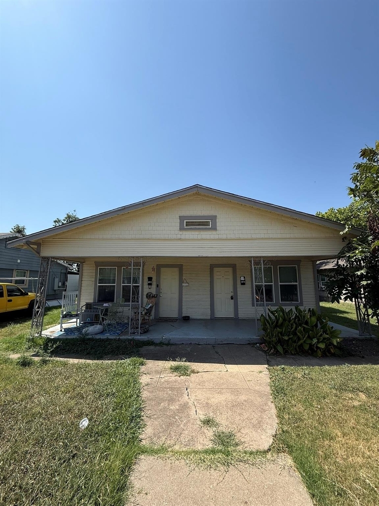1104 E Richmond - Photo 0