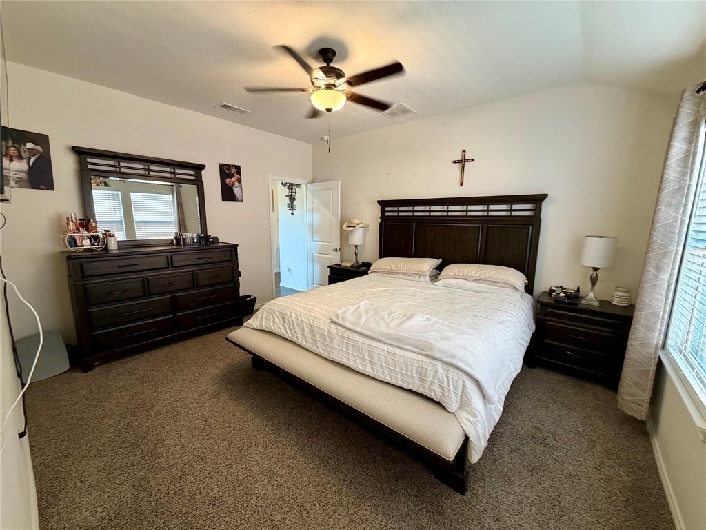 1408 Skyline Drive - Photo 10