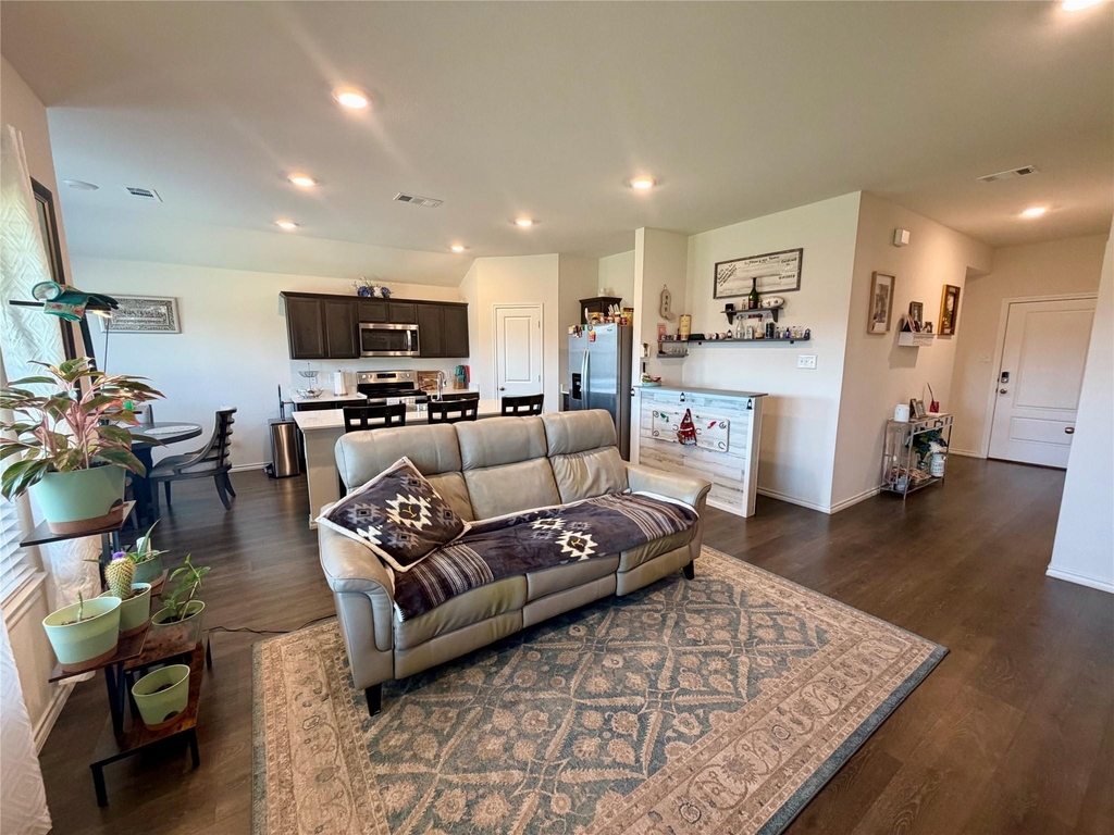 1408 Skyline Drive - Photo 9