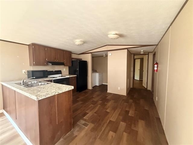 541 Simmons Way - Photo 2