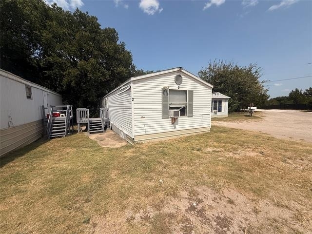 541 Simmons Way - Photo 0