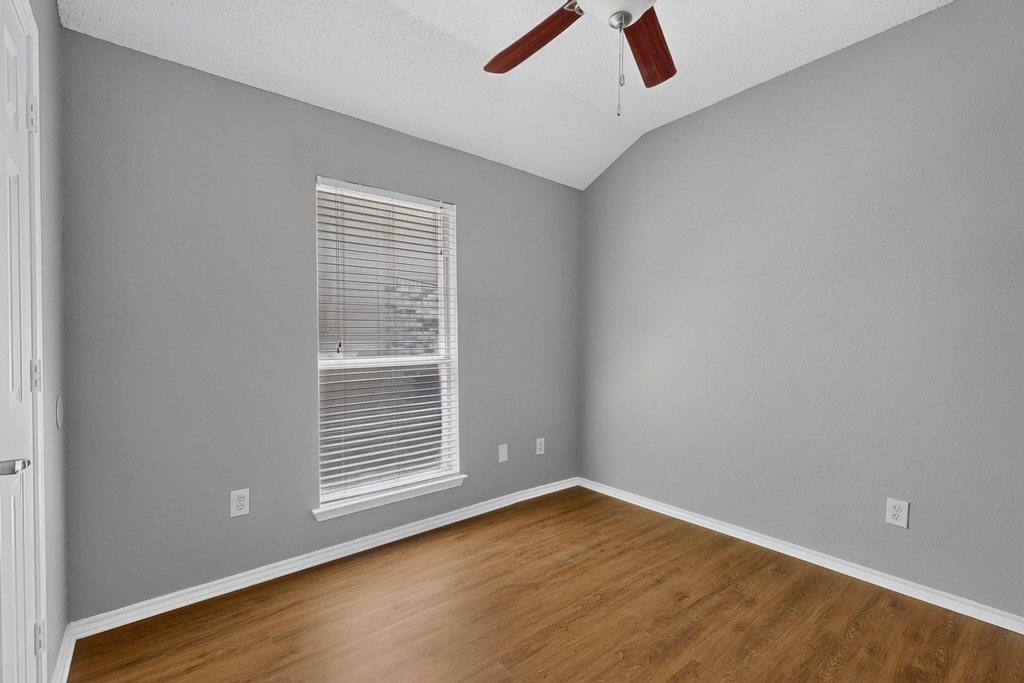 7700 Tournament Road - Photo 26