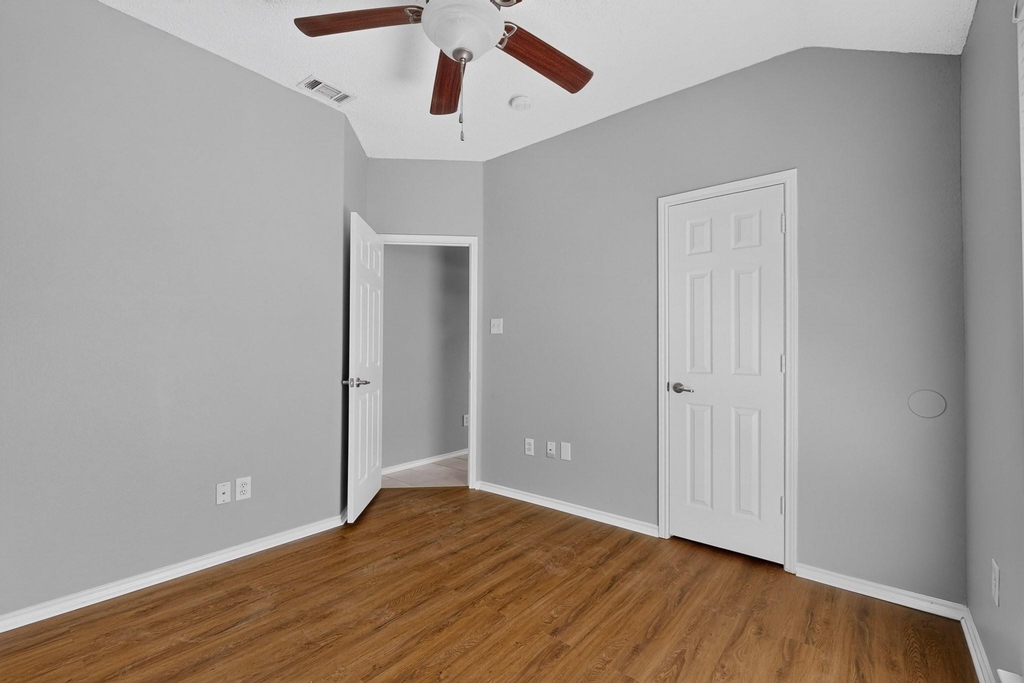 7700 Tournament Road - Photo 27
