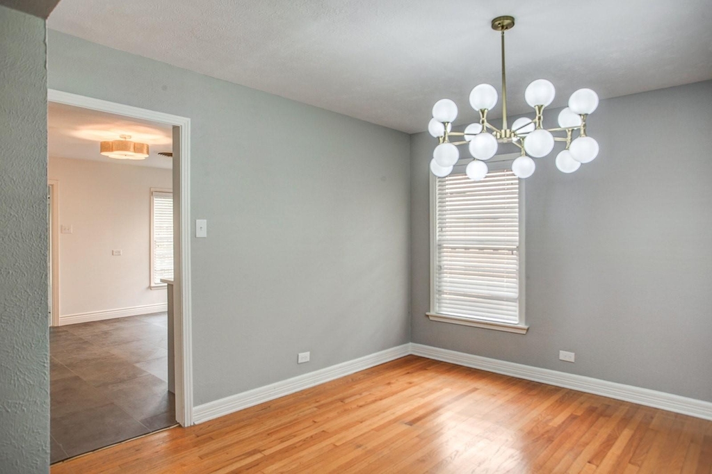 3233 Colgate Avenue - Photo 2