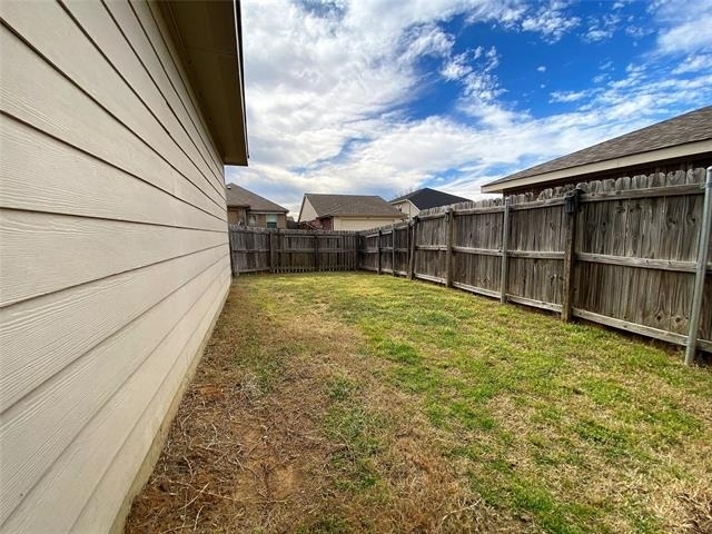 8814 Tucker Street - Photo 9