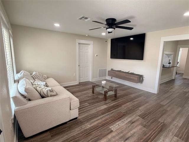 1512 Lexington Street - Photo 1
