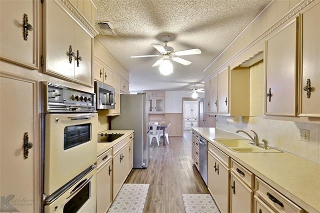 2810 Arrowhead Drive - Photo 6