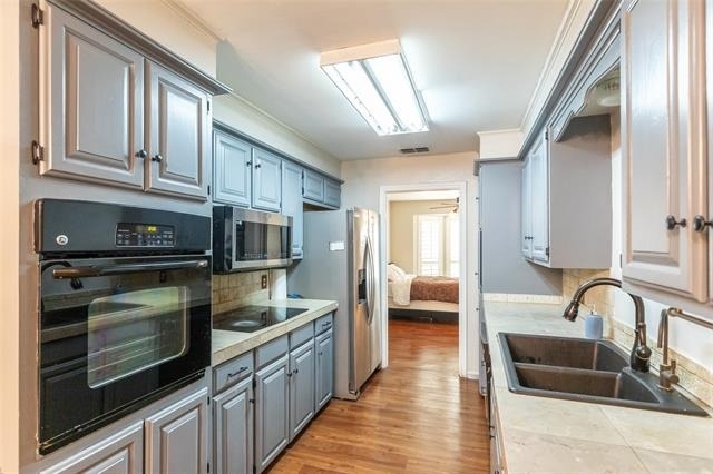 857 Chaucer Drive - Photo 6