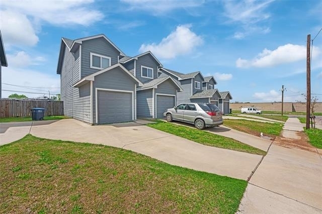 1608 Ash Crescent Street - Photo 2