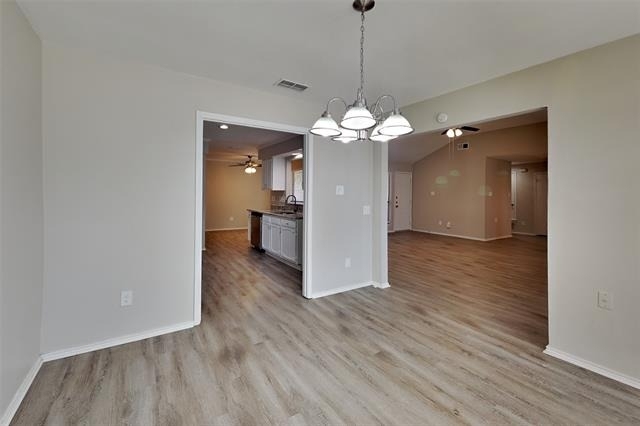 909 Sandhurst Drive - Photo 8