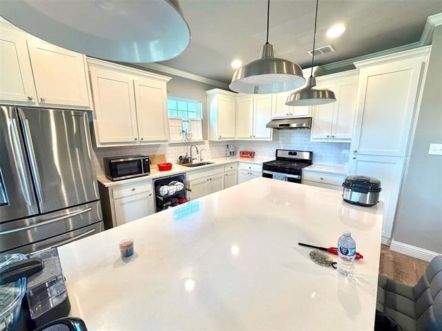 402 Coyote Creek Drive - Photo 2