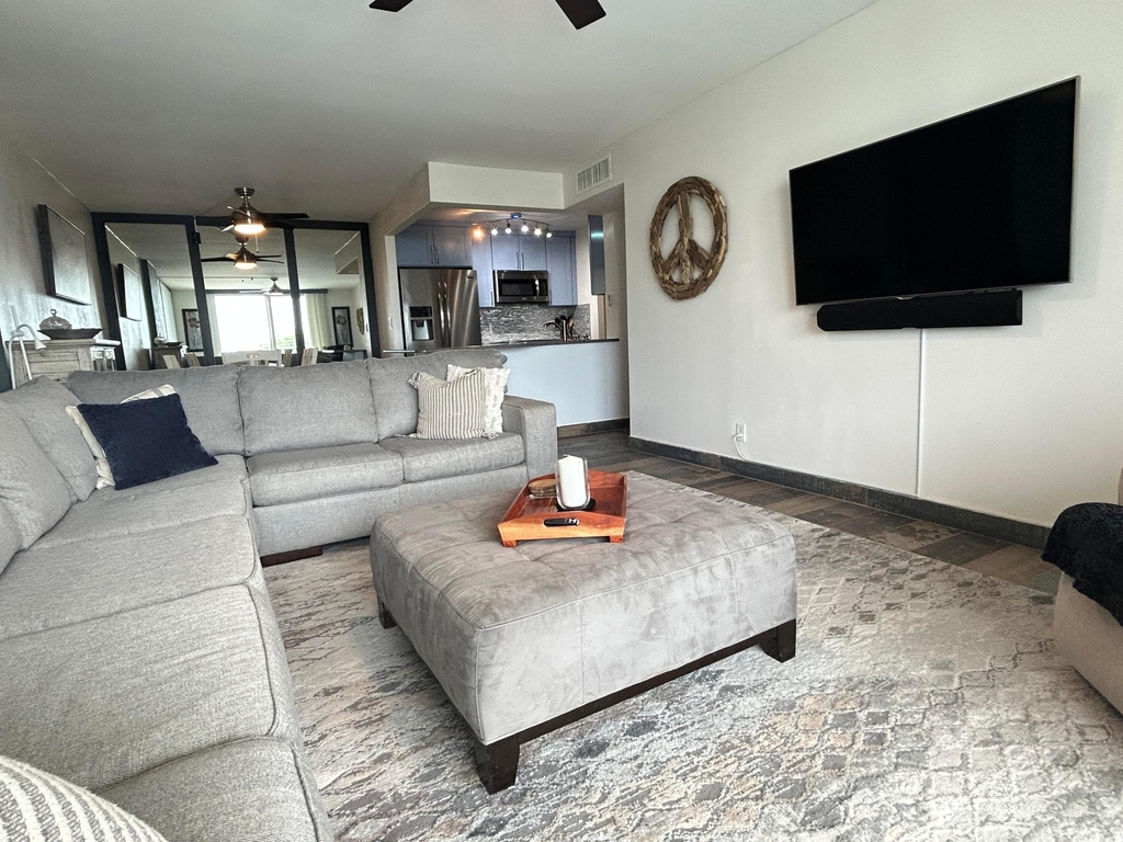1009 N Ocean Boulevard N - Photo 1