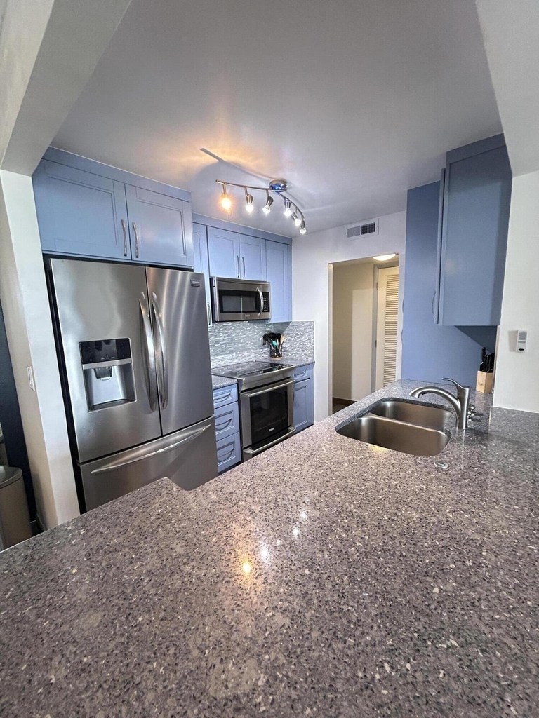 1009 N Ocean Boulevard N - Photo 5