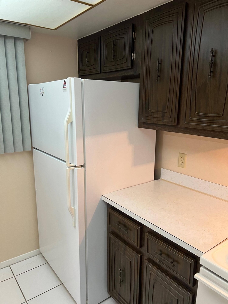 105 Royal Park Drive - Photo 7