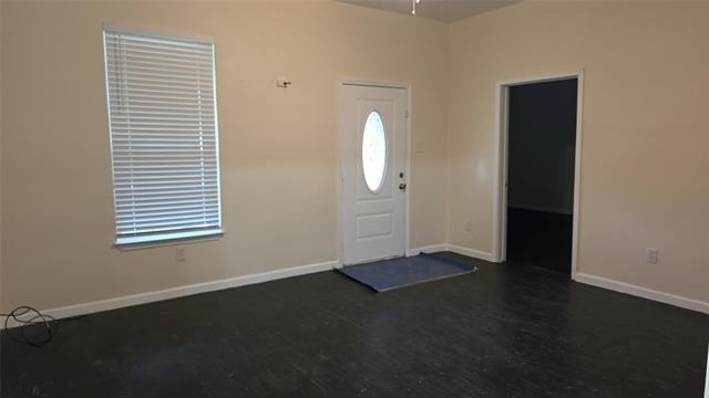 608 W 6th Street - Photo 1