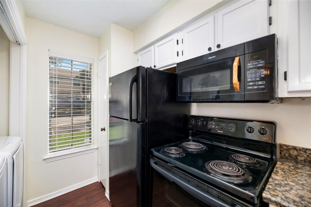4748 Old Bent Tree Lane - Photo 9
