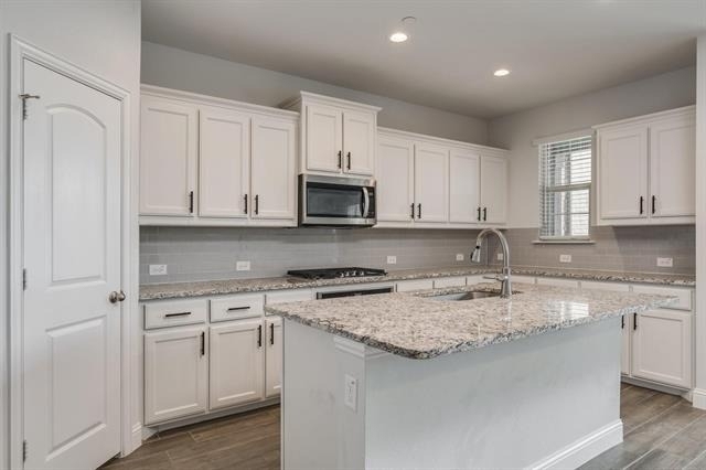 6805 Andrew Drive - Photo 3