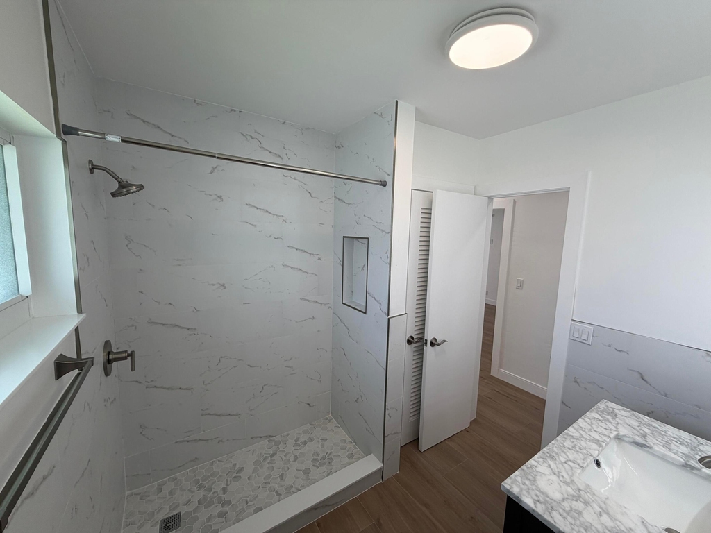 498 W Conference Drive - Photo 13