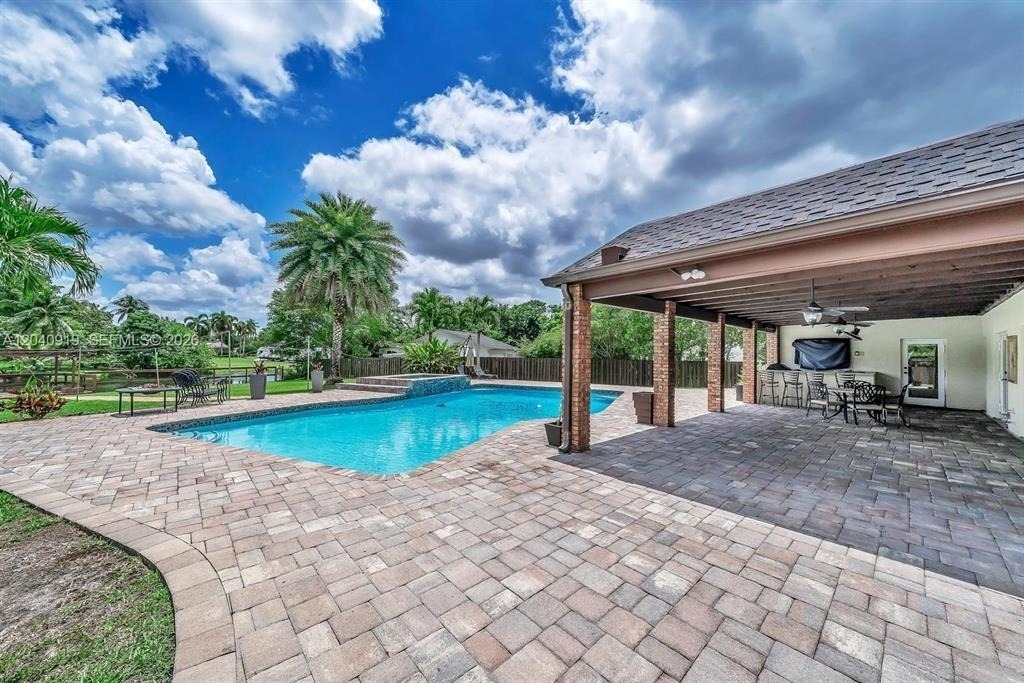 4920 Sw 170th Avenue - Photo 27