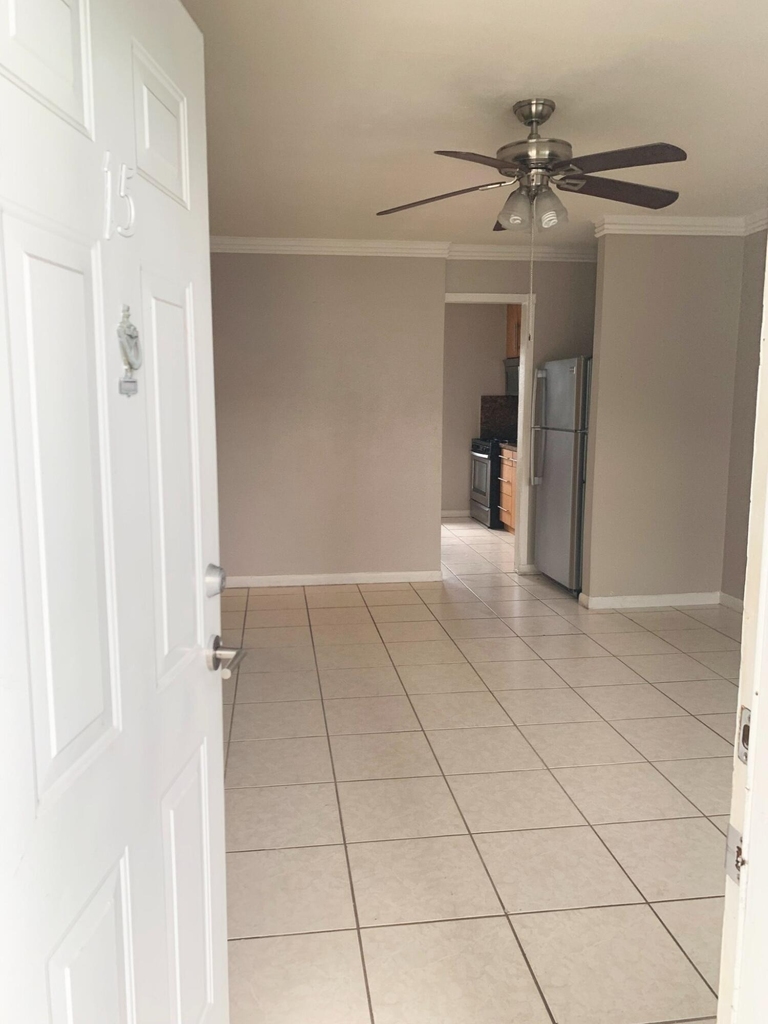 555 Sw 16th Avenue - Photo 4