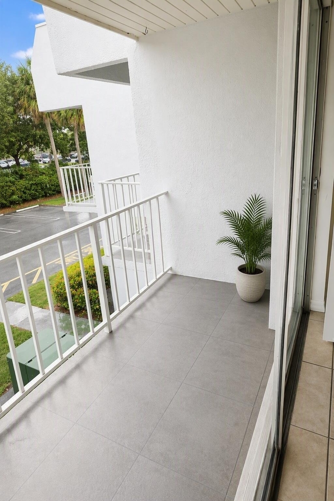 431 Executive Center Drive - Photo 2