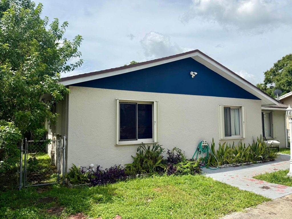 7714 Sw 8th Court - Photo 0