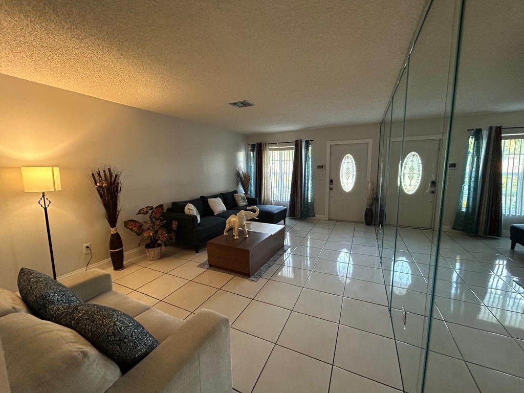 7526 Sw 7th Court - Photo 16