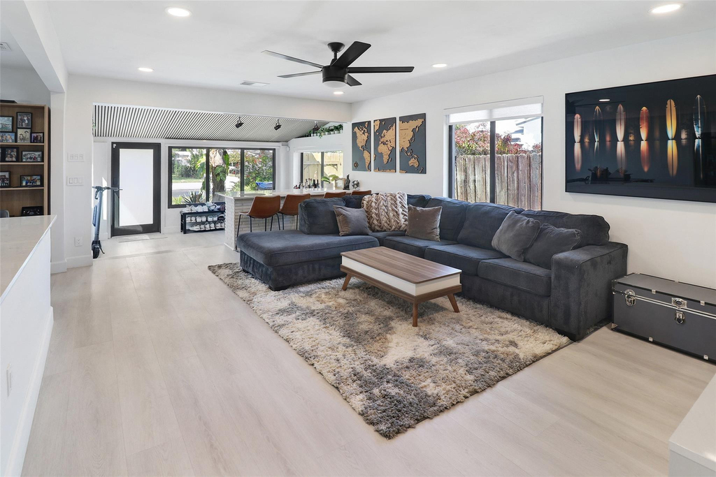 508 Sw 13th Street - Photo 0