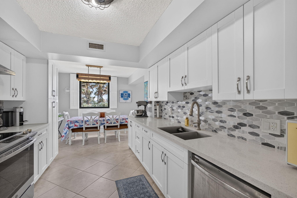 5380 N Ocean Drive - Photo 25