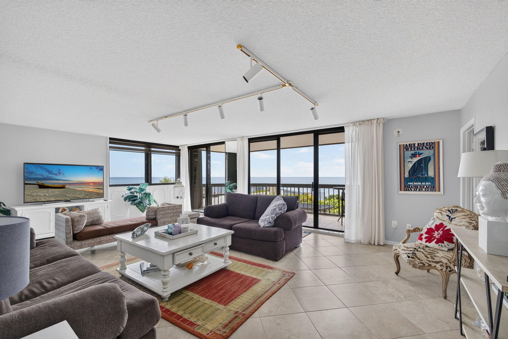 5380 N Ocean Drive - Photo 8