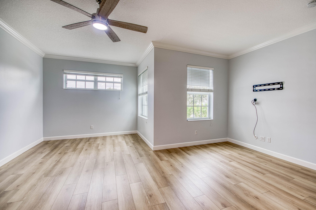 240 Poinciana Drive - Photo 13