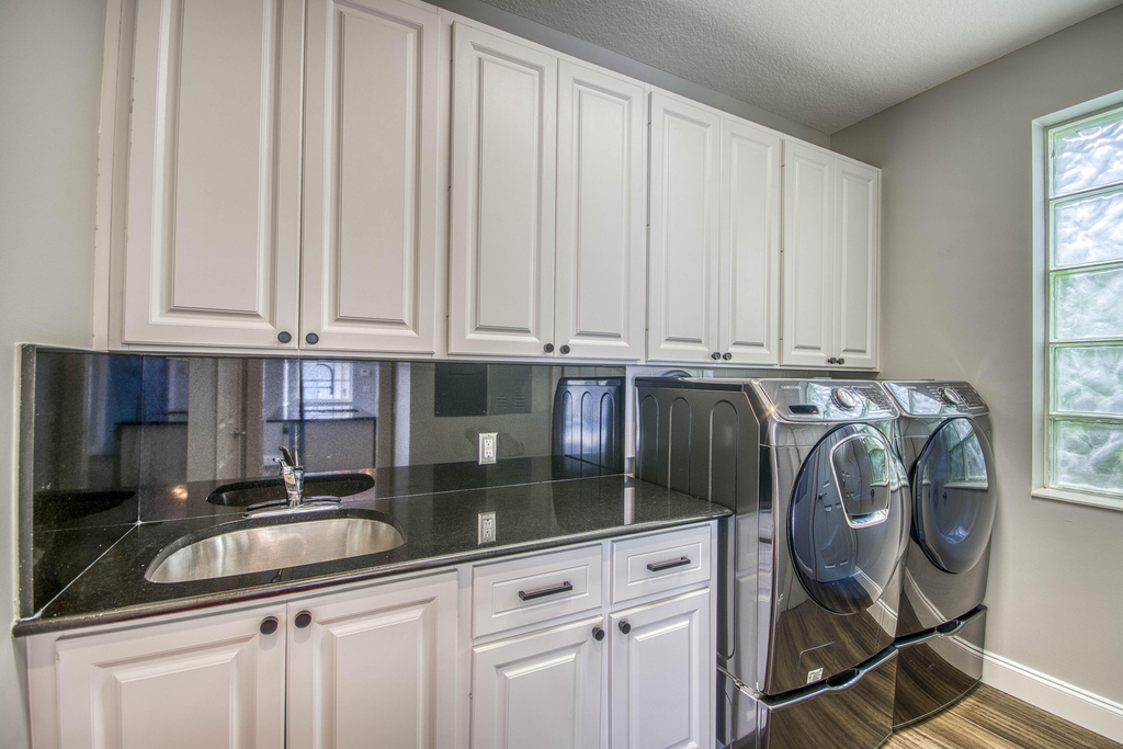 240 Poinciana Drive - Photo 24