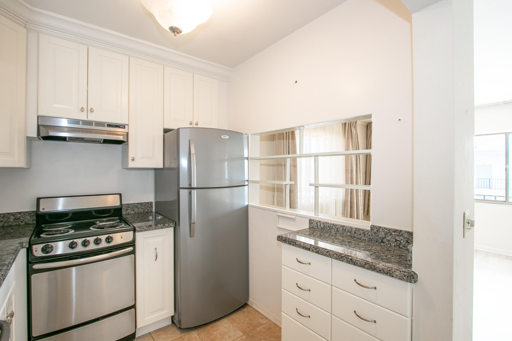 3240 Lake Osborne Drive - Photo 4