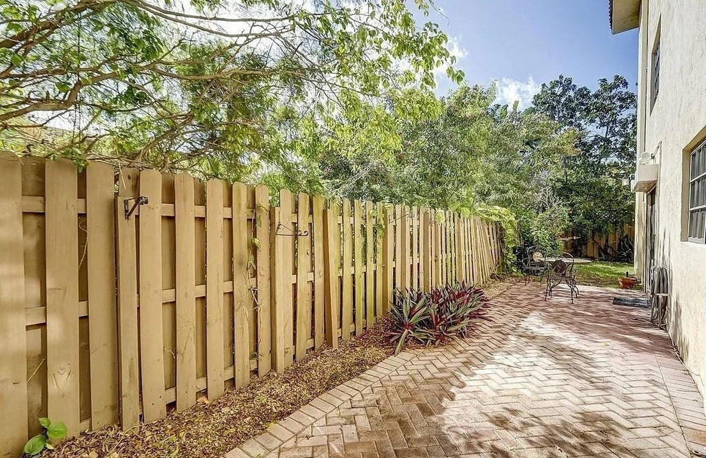 917 Ne 16th Avenue - Photo 14