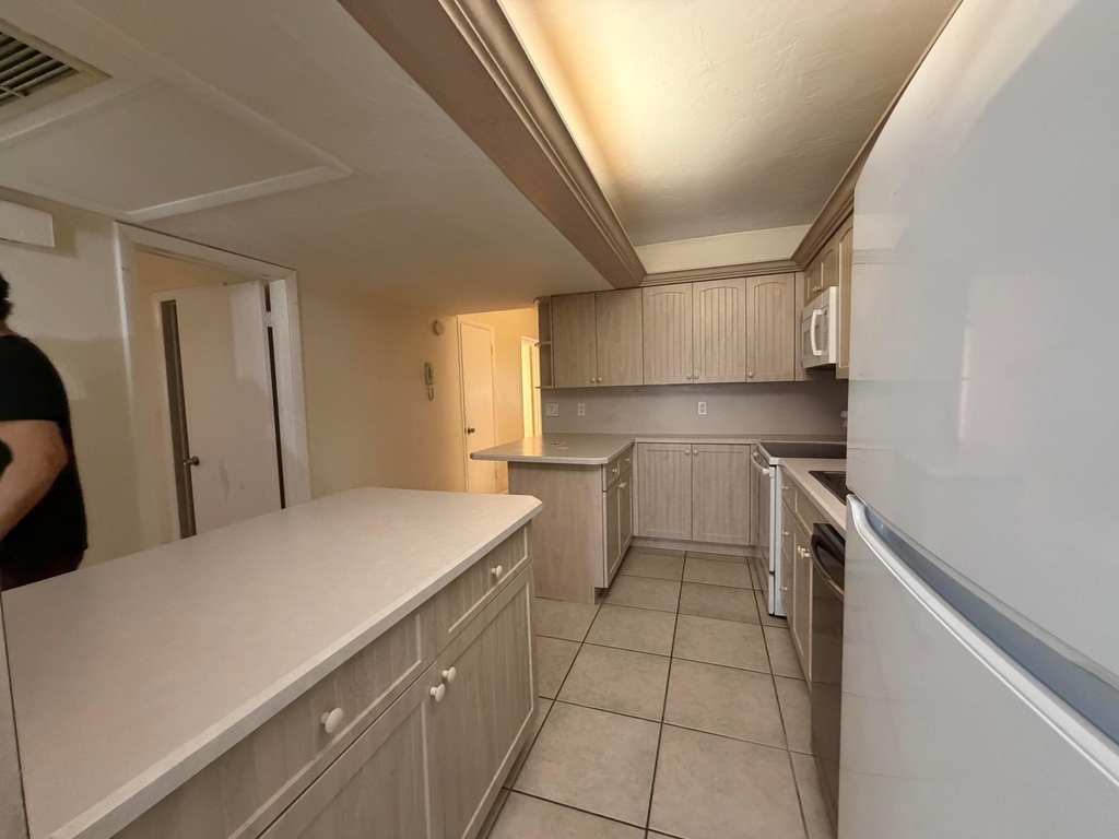 917 Ne 16th Avenue - Photo 9