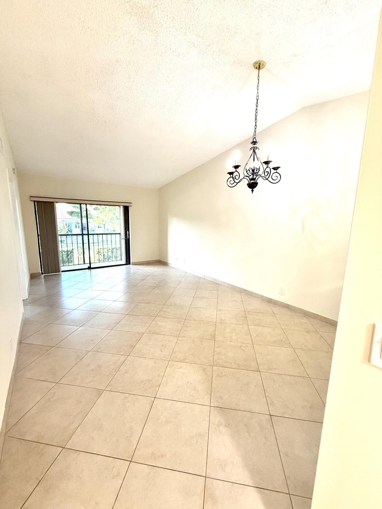 6649 Somerset Drive - Photo 14