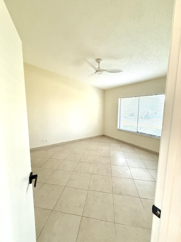 6649 Somerset Drive - Photo 11