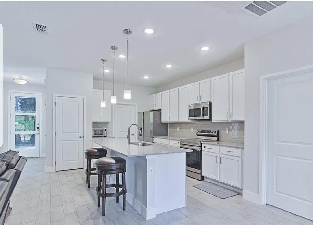 951 Sareta Street Se - Photo 3
