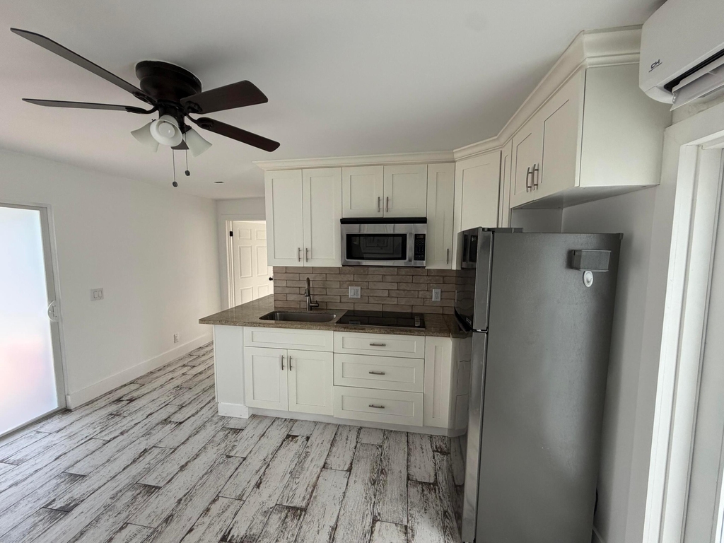 3837 Ne 17th Avenue - Photo 6